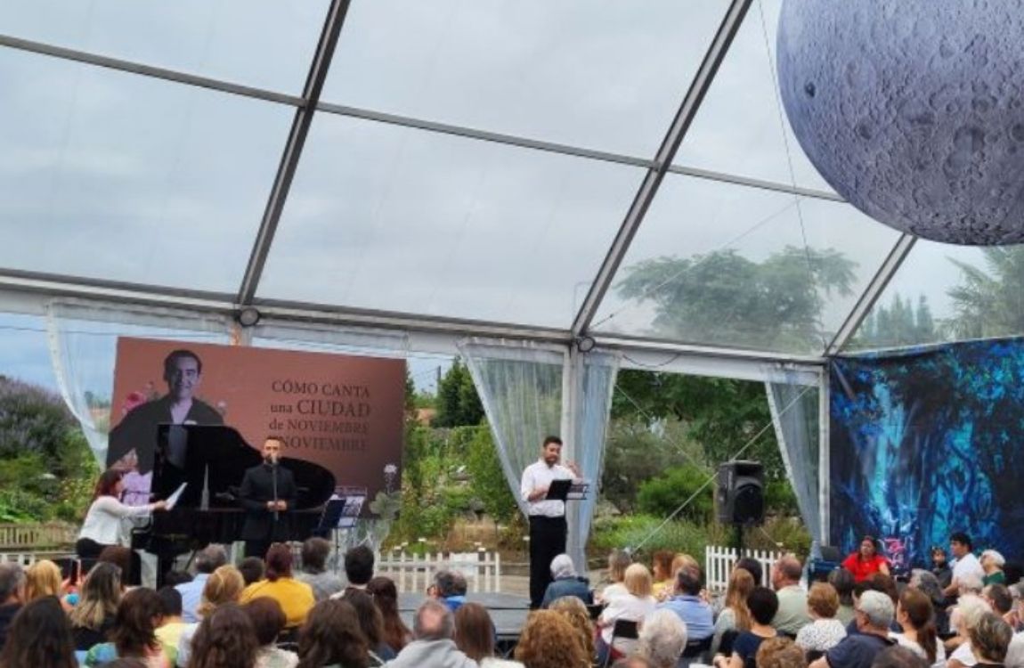 Como canta una ciudad de noviembre a noviembre de Factoría Norte