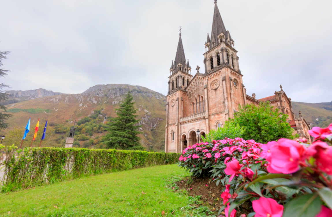 Ruta conmemorativa del 1.300 aniversario de la Batalla de Covadonga: Cangas de Onís